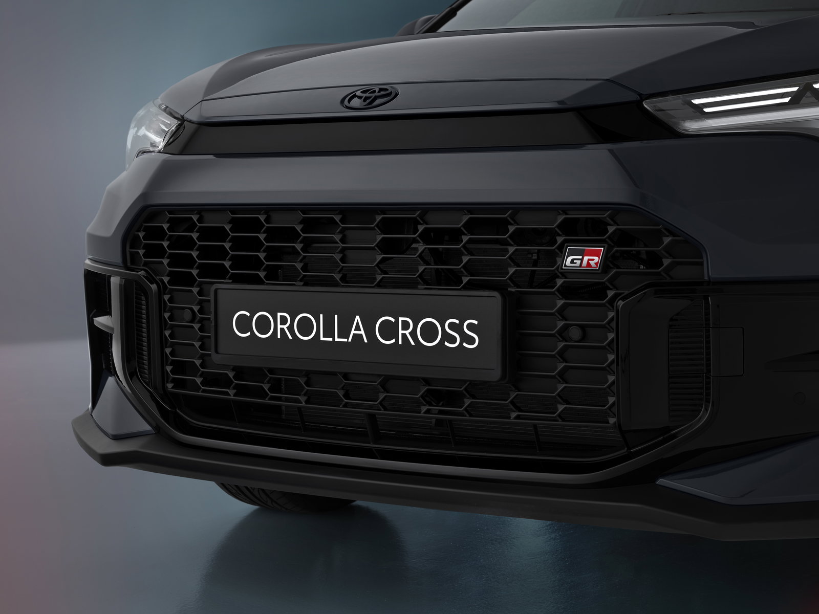 Toyota Corolla Cross GR Sport - front detail